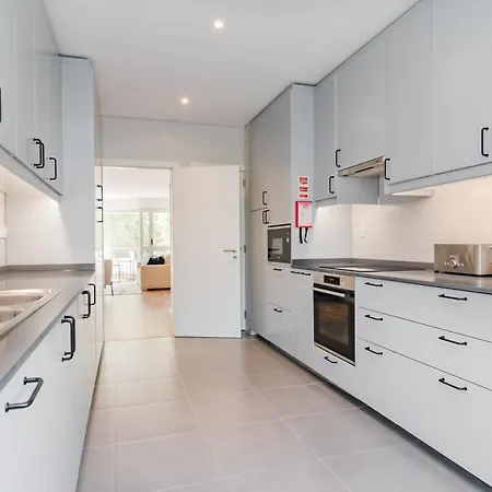 Coastal Charm By Lovelystay Oeiras Extérieur photo